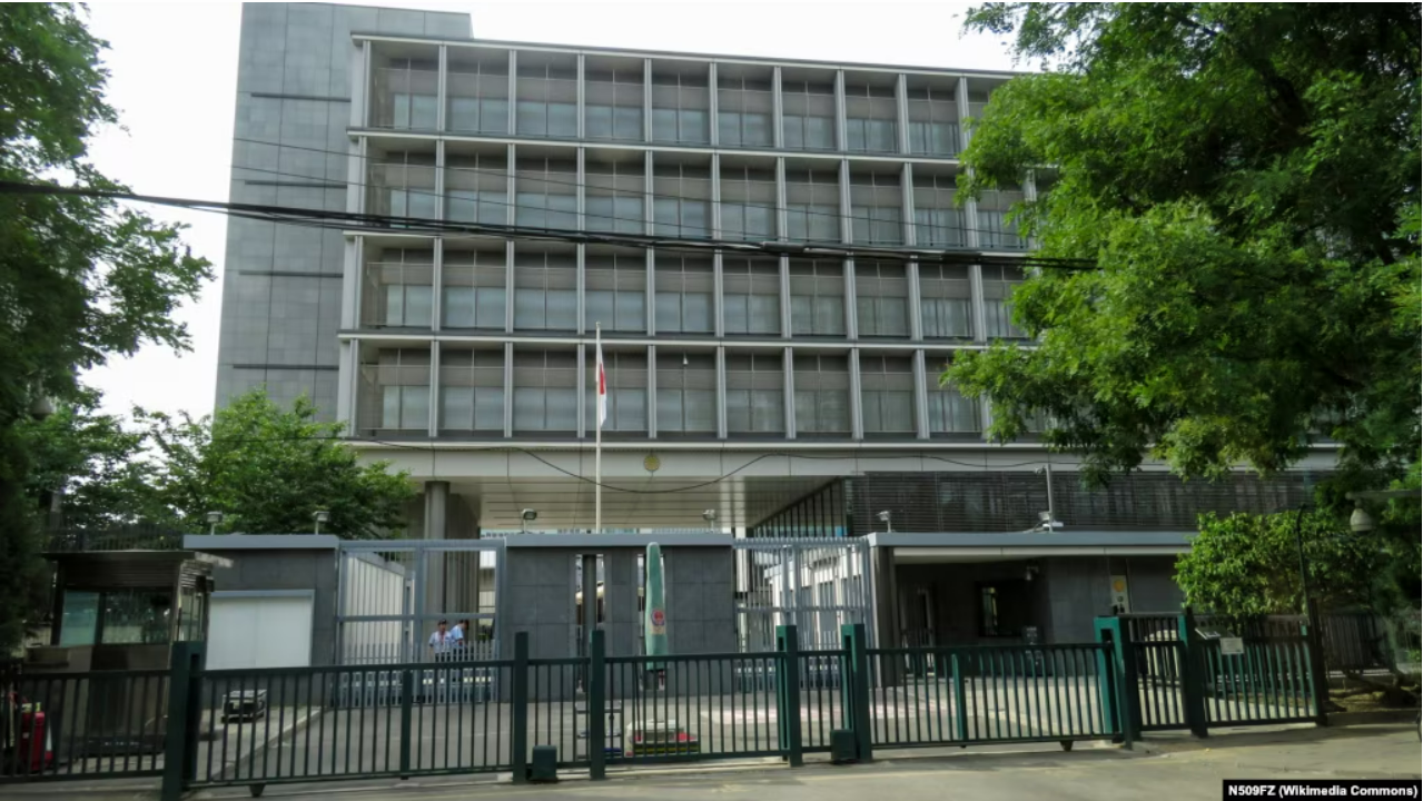 在日中关系紧张之际，日本提醒在华国民加强安全防范