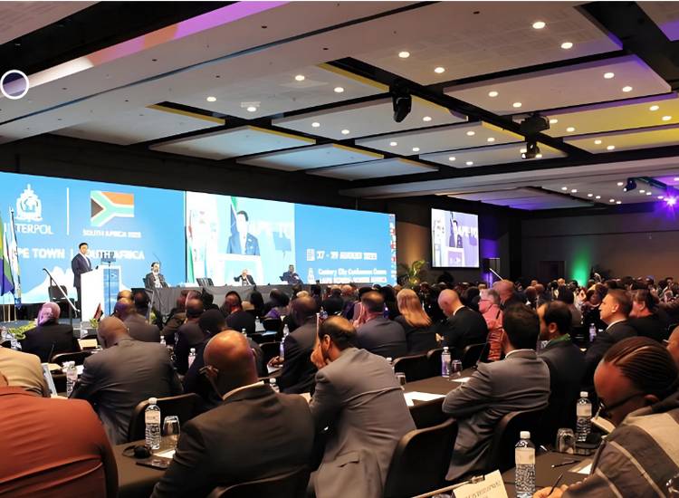 缅甸代表团出席第 93 届国际刑警组织大会