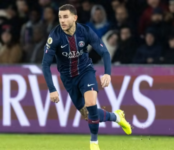 欧冠肘击被罚下！法媒曝经过巴黎申诉 欧足联将卢卡斯的禁赛从3场减至2场