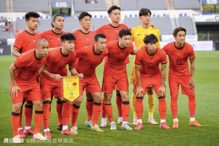 北青体育：新一期国足集训分国内外两阶段 地点可能是广州和西亚