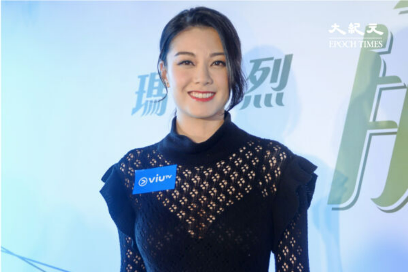 廖碧儿任大学讲师全英语授课 自我介绍是明星