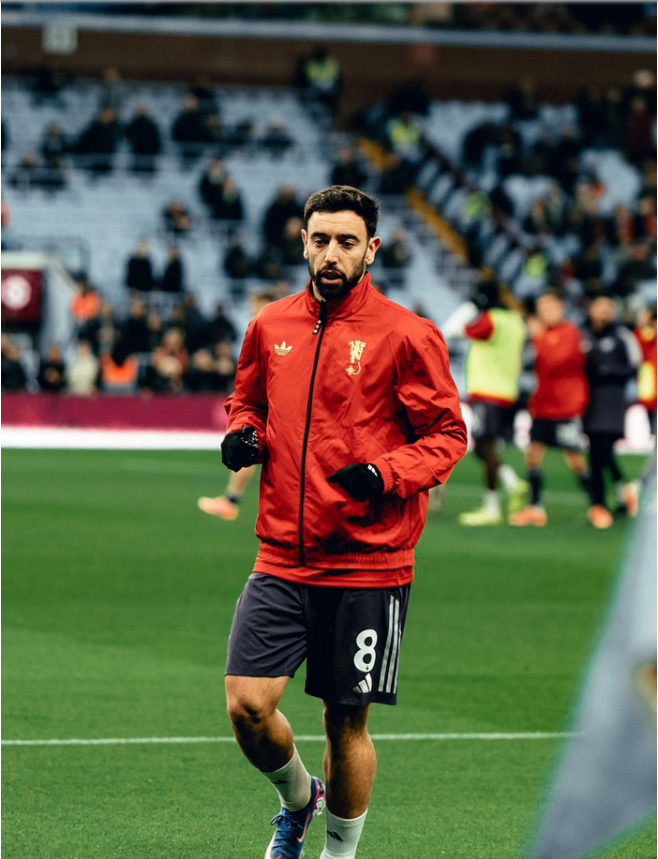 英超半场阿斯顿维拉1比1战平曼联