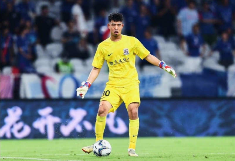 上海申花门将告急！鲍亚雄去云南玉昆，2场丢12球“门神”或回归
