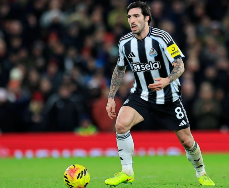 一场3-1让英超豪强征服客场，终结3轮不胜，吉马良斯补时破门