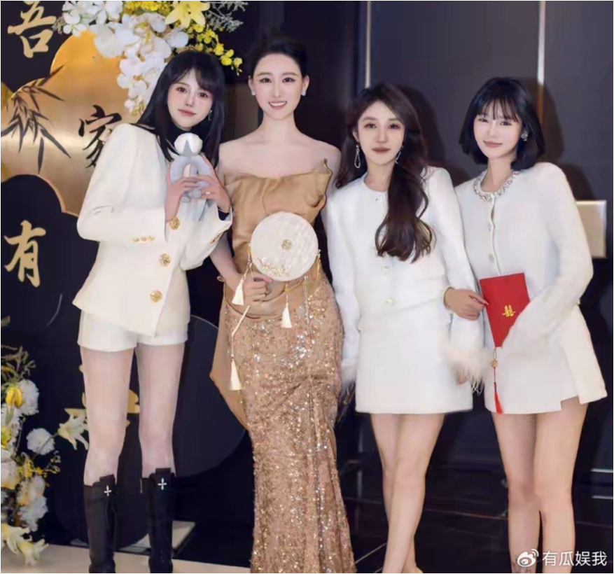 恭喜！泰山国脚大婚，新娘激动落泪，国安双星当伴郎+郑智郜林出席