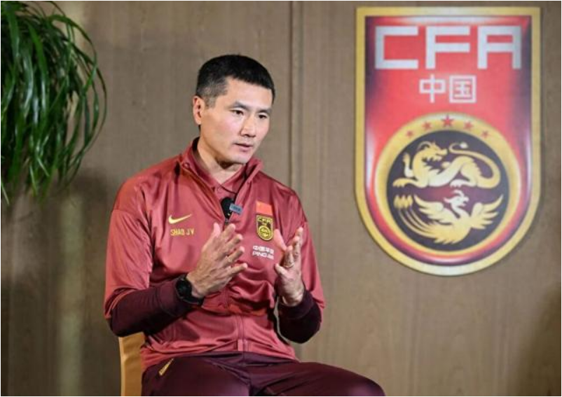 打进世界杯！国足新帅邵佳一透露目标