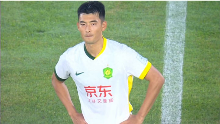 成都新前锋已到，韦世豪+主力后卫续约 留争冠阵容 老徐走了队没散