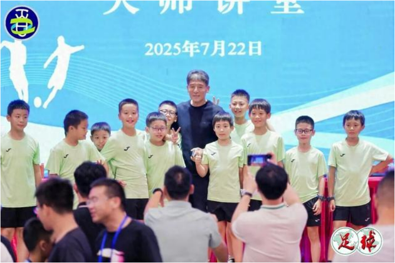 年近70的李章洙，要为中国足球再点一盏灯