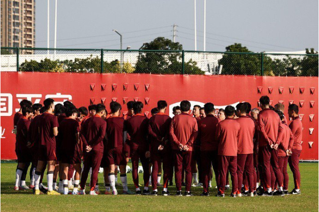 马德兴谈U23落选球员：依木兰朱鹏宇对抗偏软，未来仍有用武之地