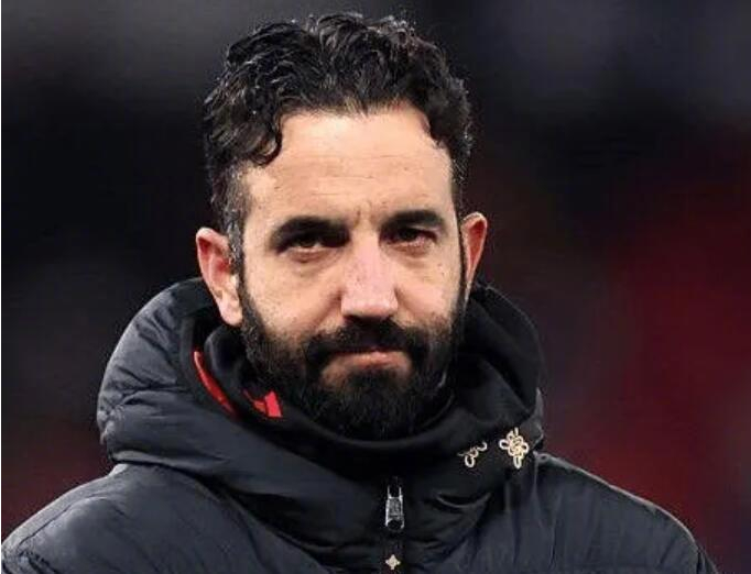 曼联总监质疑阿莫林战术能力，后者情绪失控后下课