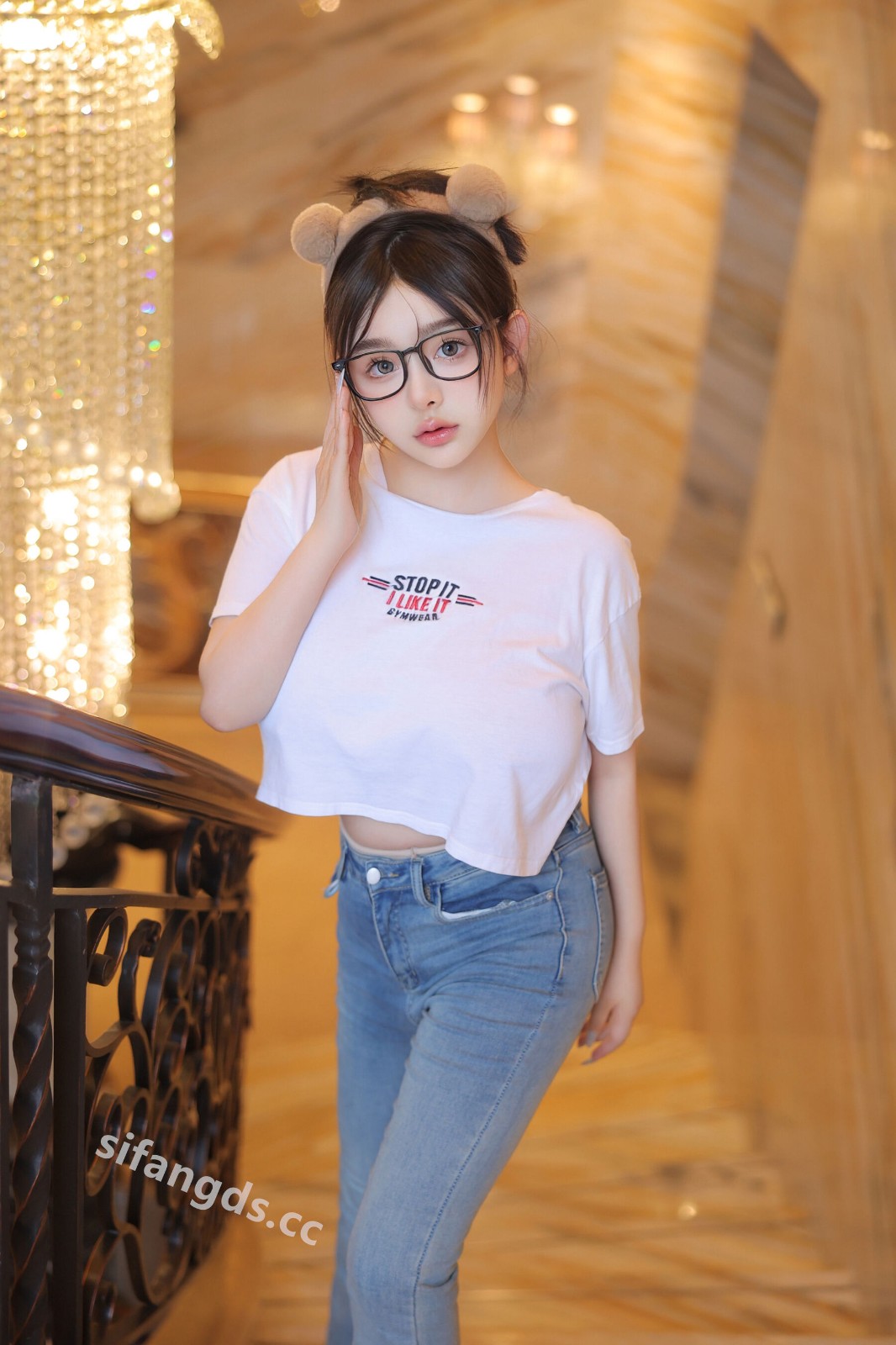 娜娜子yy《私購流出》Vol. 8809