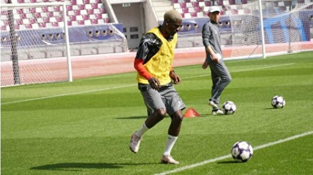 10岁丧父11岁断腿、放弃入籍阿联酋、俄乌边境遇生死