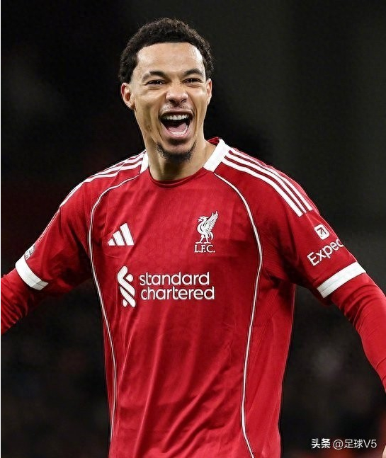 利物浦9500万欧捡到宝！埃基蒂克成英超赛季最值签约