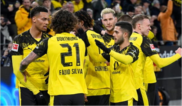 3-0！德甲第2狂胜：联赛10场不败，追赶拜仁，差距依然很大