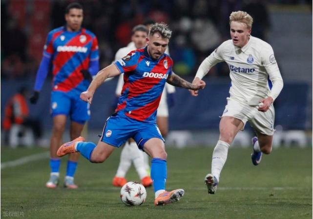 欧联1-1，90分钟绝平，穆帅老东家逼平比尔森胜利，连续4轮不败