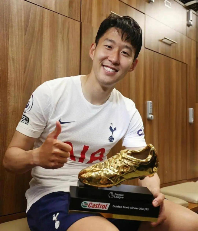 排面拉满!孙兴慜点名鼓励拜合拉木:你像年轻时的我,决赛拼就有机会