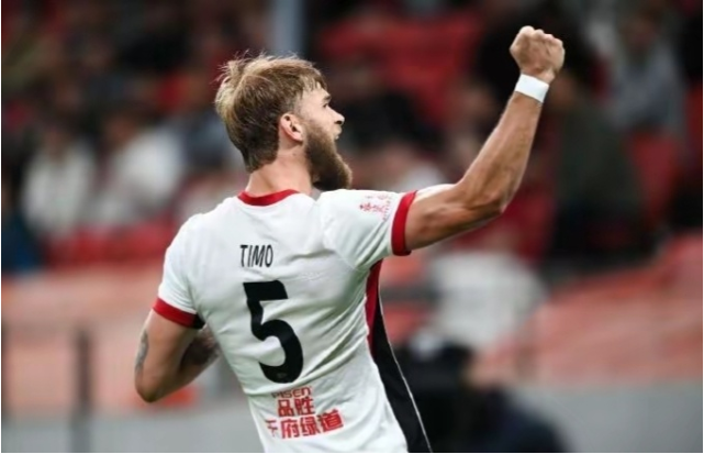 第10签！深圳新鹏城锁定莱切特，连挖成都蓉城双星，新赛季脱胎换骨