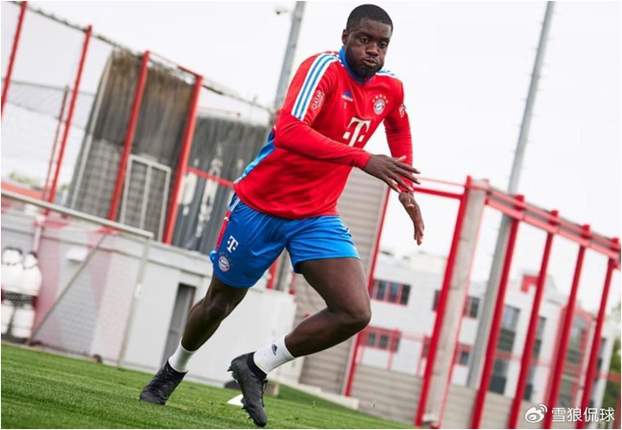 续约4年！拜仁铁卫留队峰回路转 俱乐部曾撤回合同但球员妥协了