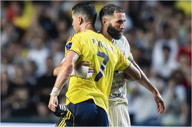 日薪50万欧元！媒体人：C罗无法重返欧洲，没人会签下40岁的他