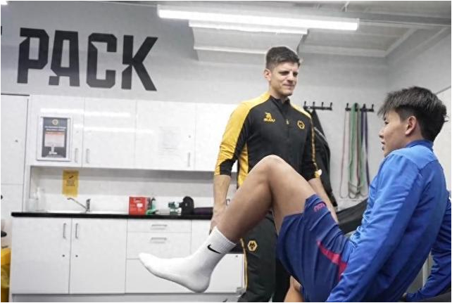 立功了！U23亚洲杯前：英超团队为徐彬治好脚伤加特训10天