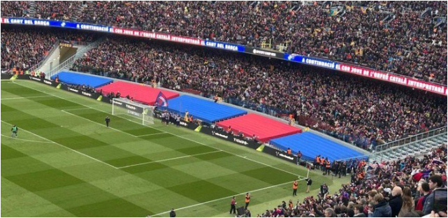 世体：巴萨与4个球迷团体讨论回归，需得到市政府和警方批准