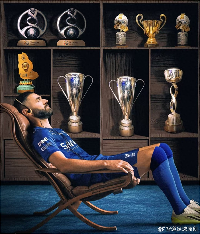 本泽马新年薪曝光 ＝1/4C罗 两人本赛季沙特超争冠仅差1分