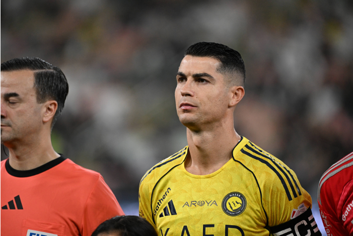 恭喜C罗！罢赛受热捧，多家豪门送报价，尽显球王风范