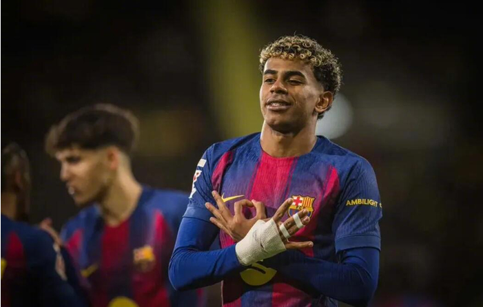 亚马尔减少社交媒体曝光专注赛场，备战欧美杯决赛