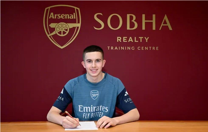 阿森纳签下北爱尔兰16岁后卫丹尼尔-麦卡伦